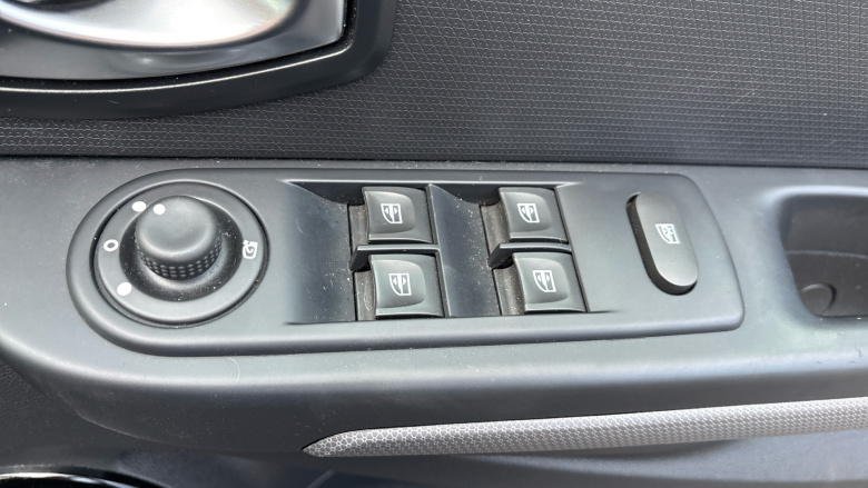 Renault Clio 1.5 dCi 90 Iconic 25 Nav 5dr Diesel Hatchback